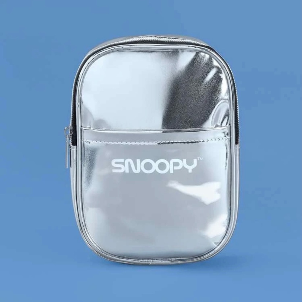 “Snoopy” Metallic Crossover Bag